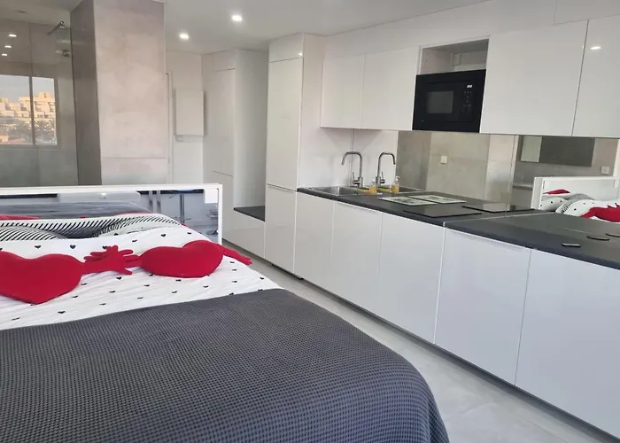 Naturiste Cap D'agde Port Vénus 306 *